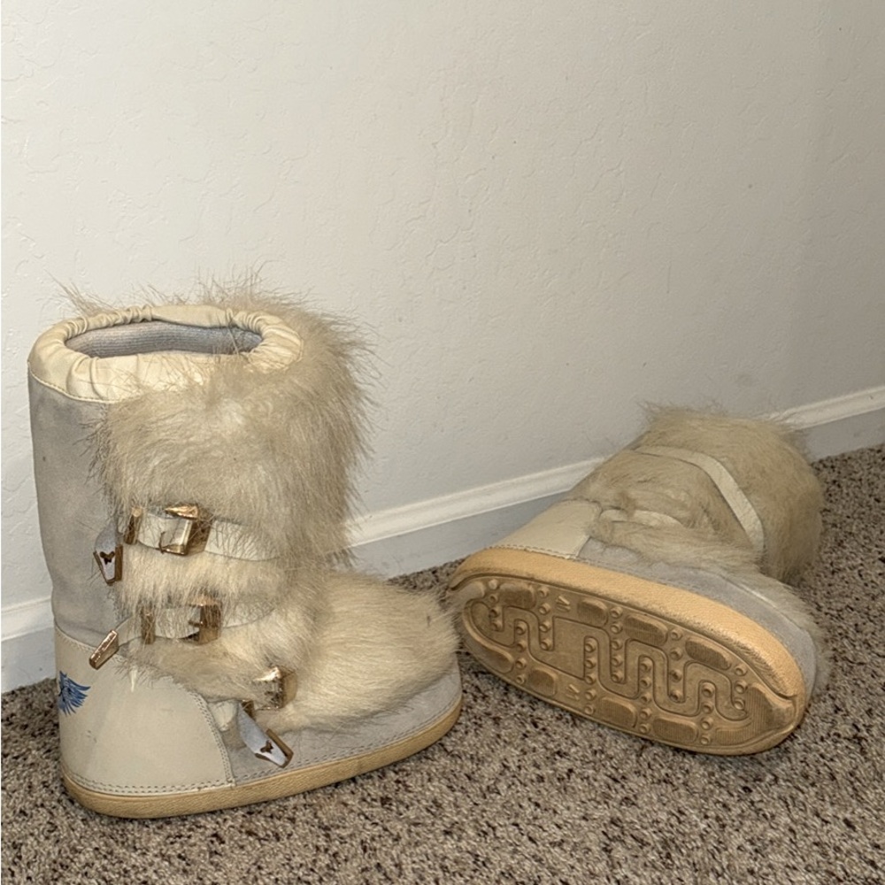 Oversized Fur Boots